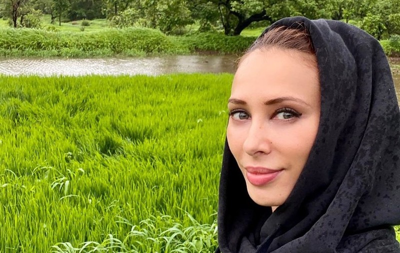 Motivul pentru care Iulia Vântur nu se gândește la o căsătorie cu Salman Khan. “Simt că te încorsetează mai mult”