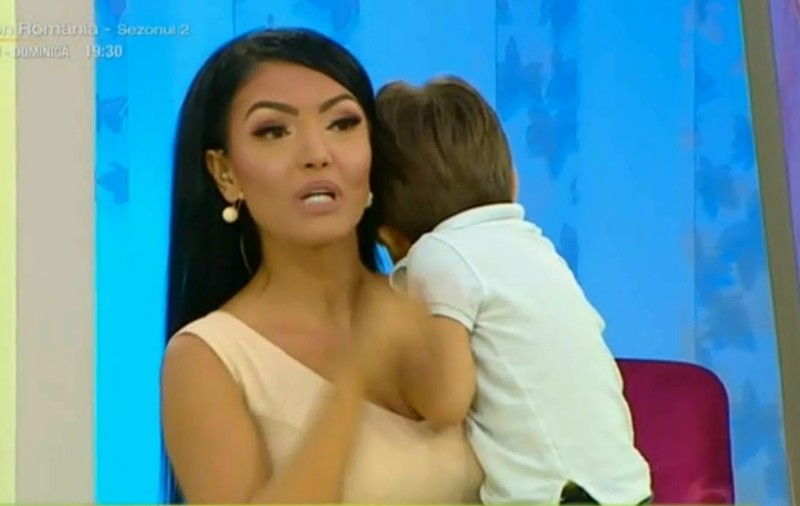 Andreea Mantea, cu băiețelul la emisiune. "Ne-a făcut capul pătrat, nu mai putem" | FOTO