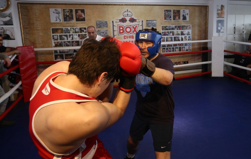 Mihai Dobrovolschi a urcat în ring și a luptat două minute pentru o cauză nobilă | GALERIE FOTO