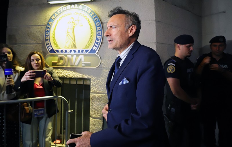 Fostul șef SRI Florian Coldea, generalul SRI Dumitru Dumbravă şi avocatul Doru Trăilă, plasaţi sub control judiciar