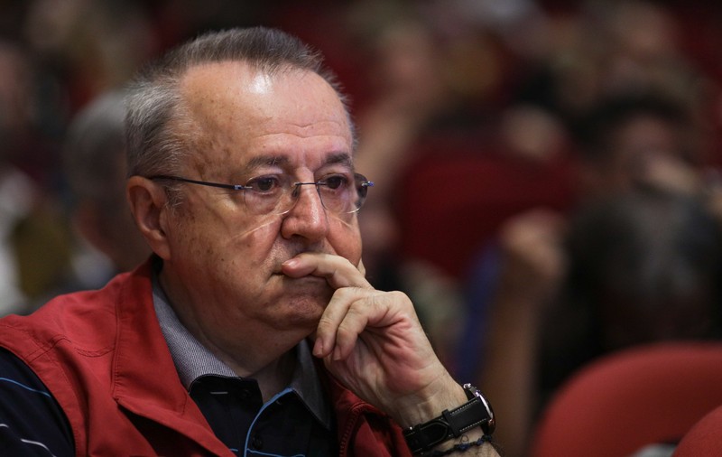 Cristoiu nu ia în serios oferta lui Ciolacu pentru Cotroceni, dar spune că mesajul e clar: Vrea un candidat din afara PSD, și nu Geoană