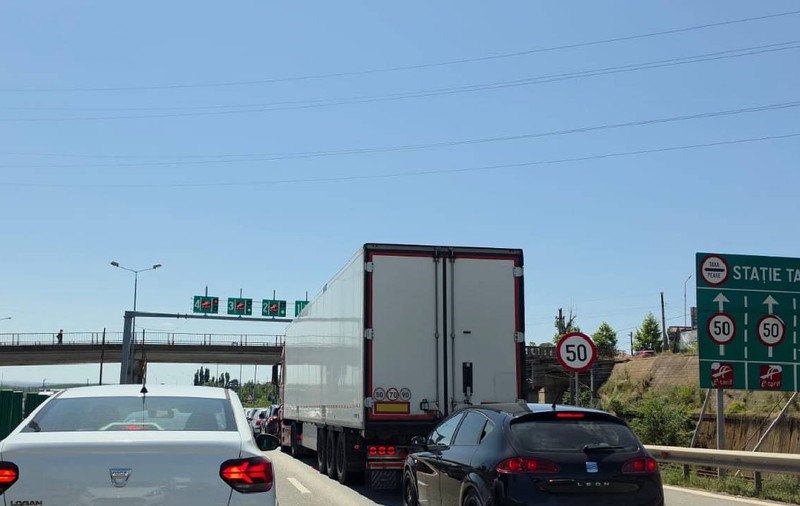 Se circulă bară la bară pe Autostrada Soarelui, înainte și după stația de taxare Fetești