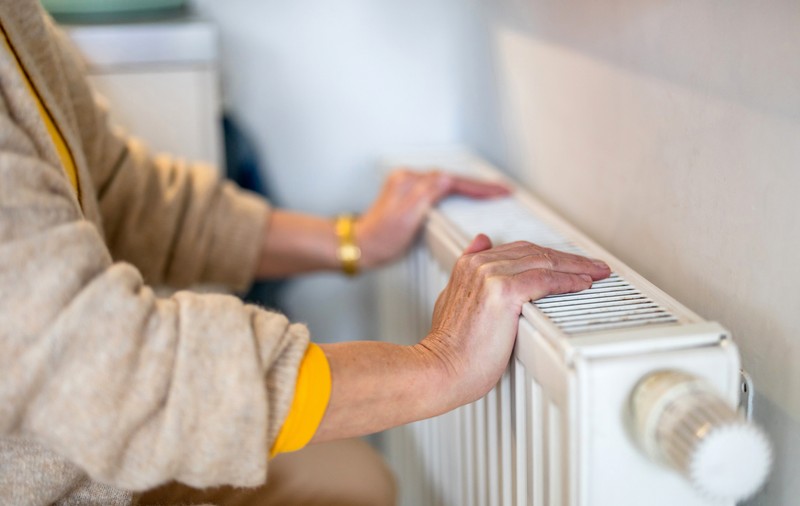 Fuziunea dintre ELCEN și Termoenergetica s-a blocat la plata datoriilor. Bucureștenii încă nu știu cât vor plăti pe gigacalorie la iarnă