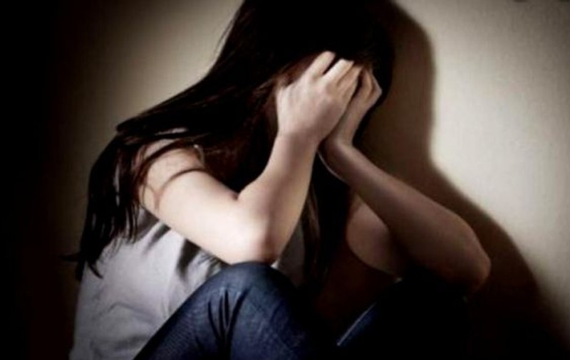 O fată de 14 ani de la un centru de plasament din Bârlad, agresată sexual de un supraveghetor