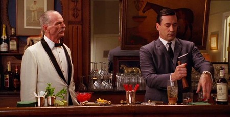 Chelcie Ross şi Jon Hamm în Mad Men