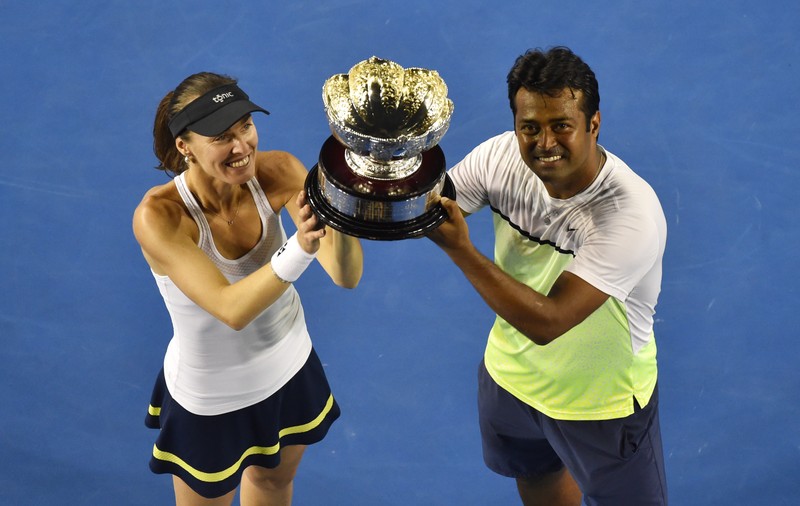 Martina Hingis și Leander Paes, învingători la dublu mixt la Australian Open
