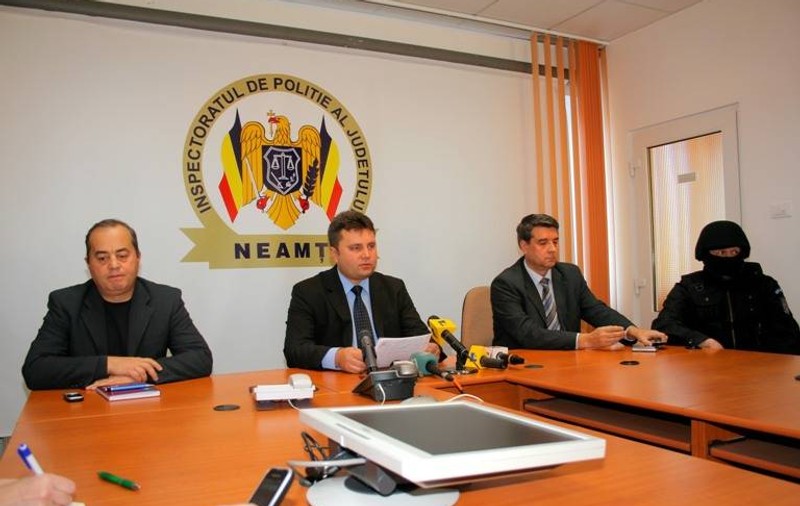 Cabinetul notarial al soţiei lui Aurelian Şoric atacat cu cocteil Molotov