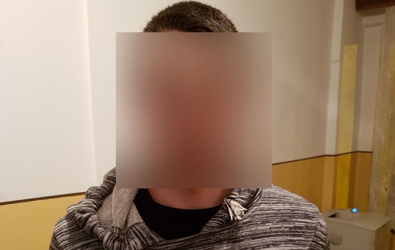 VIDEO&FOTO/Un tânăr din Galaţi a distrus apartamentul bunicii sale pentru că nu-şi găsea etnobotanicele