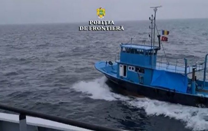 Pescador dispărut în Marea Neagră. Trei membri ai echipajului au fost găsiți decedați