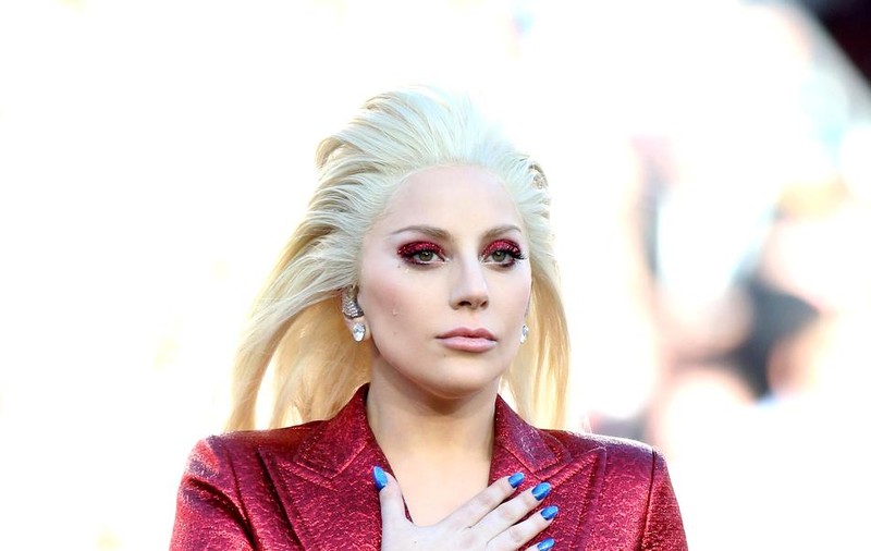 Lady Gaga şi-a cerut scuze pentru colaborarea cu R. Kelly, după ce acesta a fost acuzat de abuz sexual