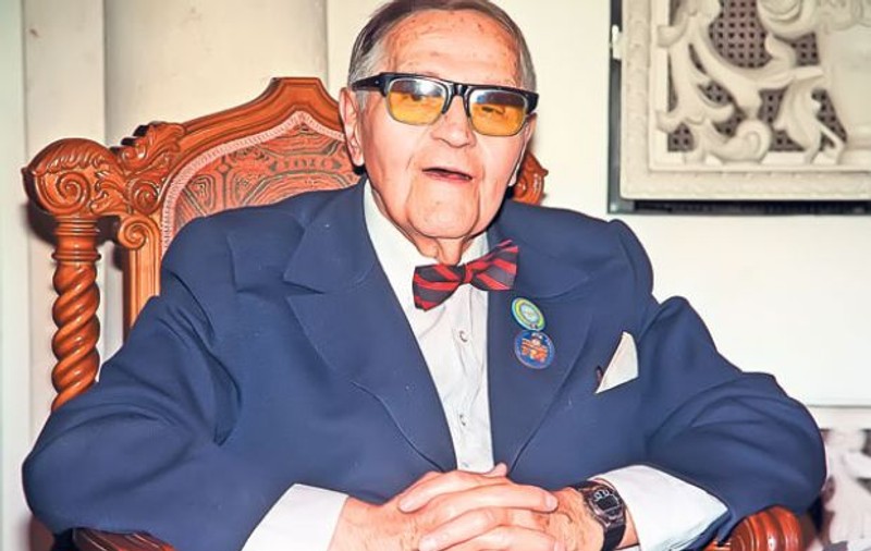 Cum își ascundea Gică Petrescu adevărata vârstă. Avea două pașapoarte, unul fals