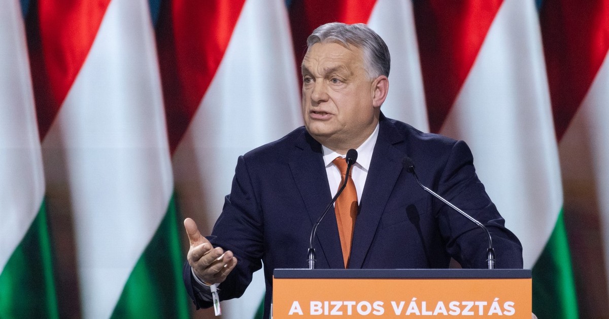 Premierul ungar Viktor Orban ține un discurs la o adunare a partidului său Fidesz Foto: Profimedia