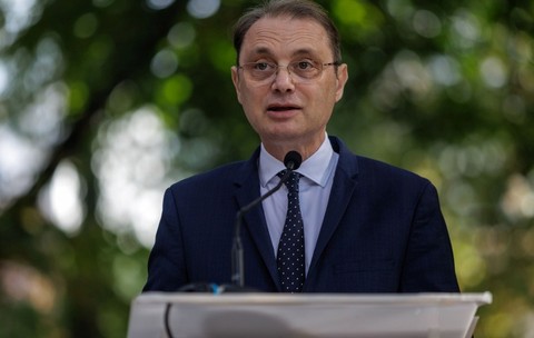 Premierul desemnat Luca Niculescu are 10 zile sa formeze un Guvern. Foto: Hepta