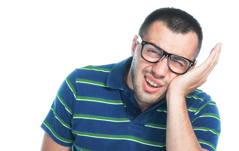 Te-ai ales cu (încă) o carie? Uite cum ai reuşit să-ţi distrugi smalțul dinților!