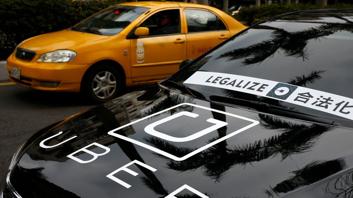 Oferta făcută de Uber către primarul Gabriela Firea
