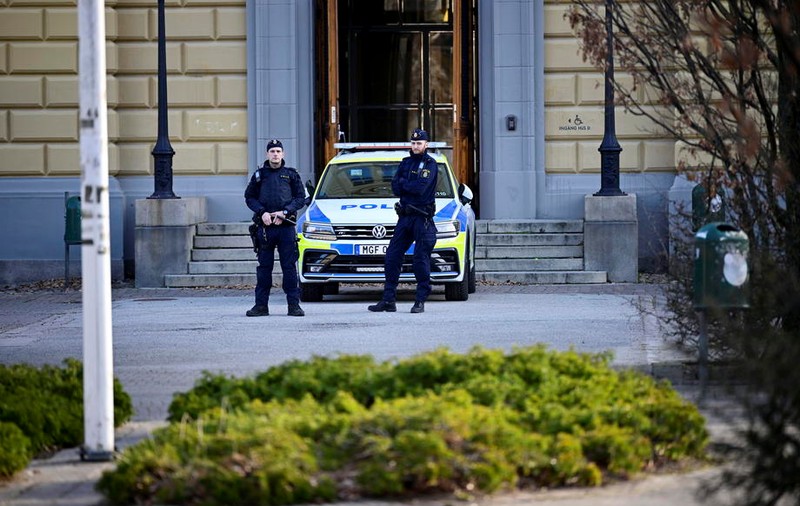 Două femei au fost înjunghiate mortal într-un liceu din Suedia, în urma unui atac violent al unui elev