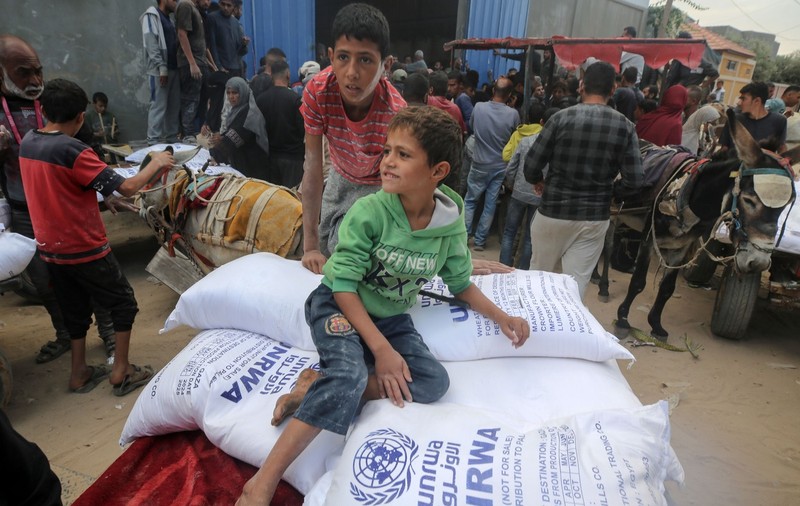 Israelul încheie colaborarea cu agenția ONU care asigura ajutor refugiaților palestinieni pe motiv că a fost infiltrată de Hamas