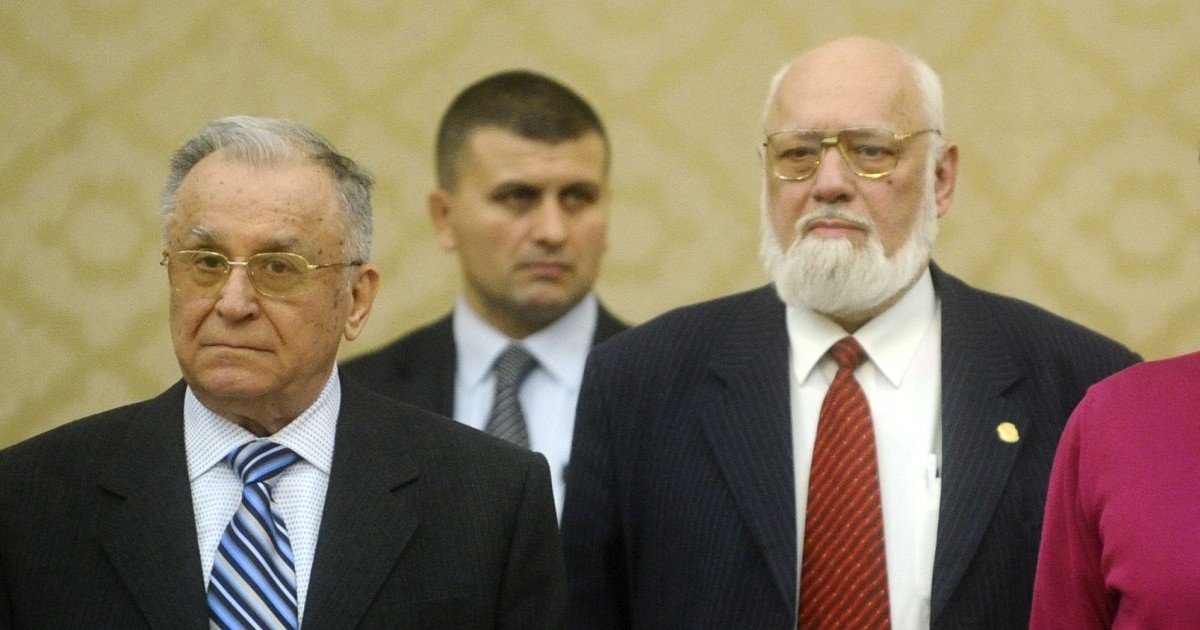 Ion Iliescu si Gelu Voican Voiculescu. Foto: Hepta