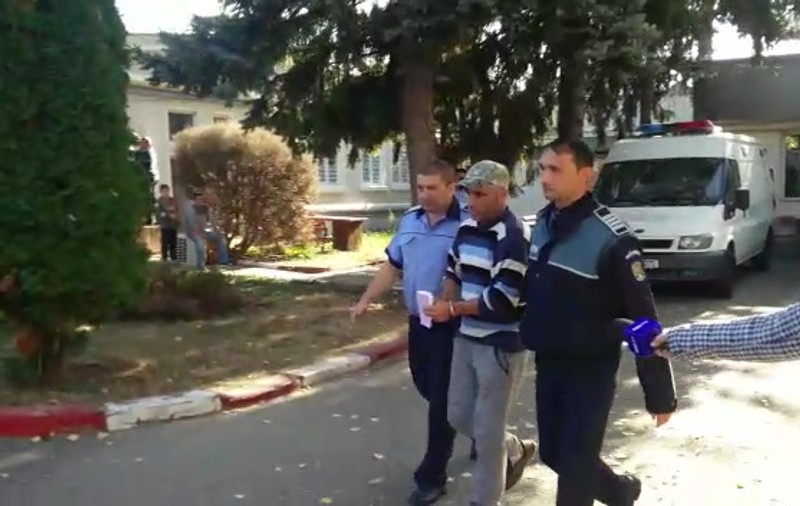 Un bărbat din Dâmbovița și-a lăsat vecina să se înece! Nu a anunțat nici Poliția. Cadavrul femeii a ieșit singur la suprafață / FOTO&VIDEO