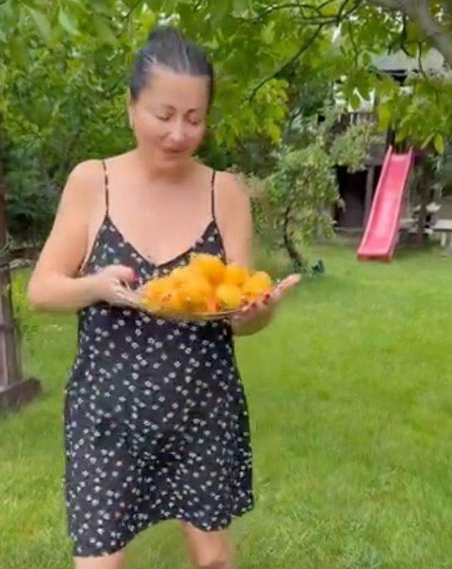 Cum a apărut Gabriela Cristea în curtea casei sale. Fanii au fost șocați cand au văzut cât de mult a slăbit vedeta