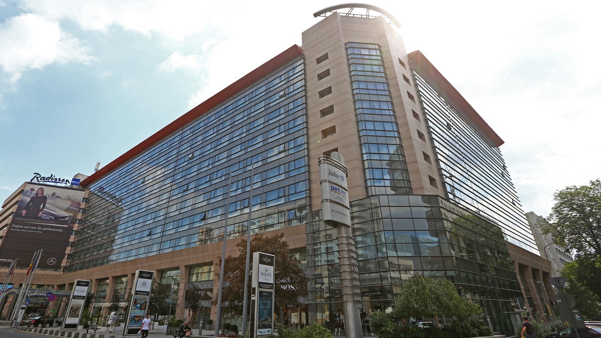 România are 38 de hoteluri de 5 stele. Topul județelor după capacitatea de cazare turistică