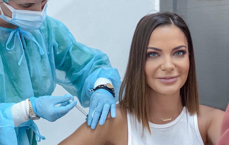 Andreea Antonescu s-a vaccinat anti-COVID-19. „Nesilită de nimeni, fără a fi remunerată în vreun fel”