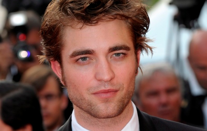 Robert Pattinson, paranoic din cauza notorietăţii