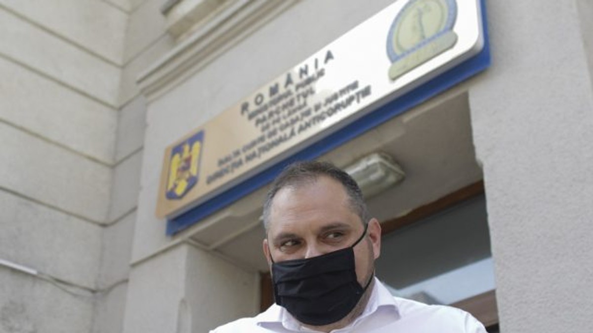 Cristian-Zarescu-DNA-InquamPhotos-Octav-Ganea-640x400