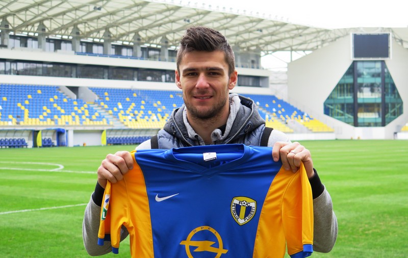 Slovenul Rok Kronaveter a semnat cu Petrolul