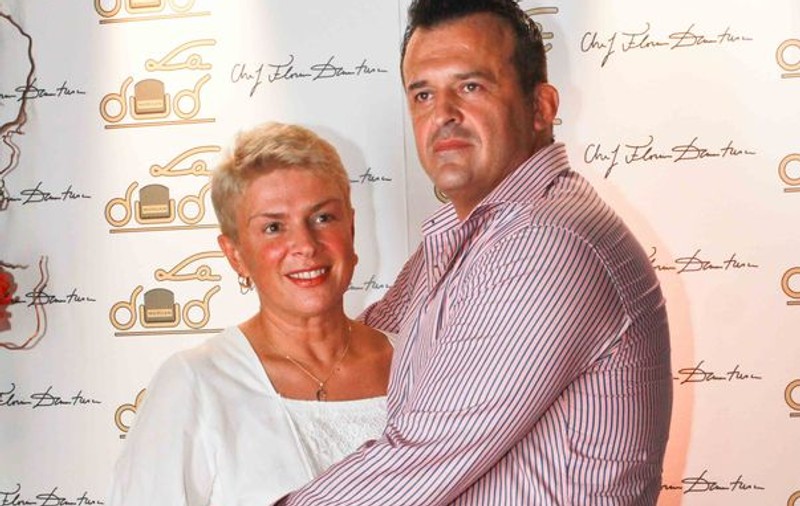 Teo Trandafir povesteşte cum s-a îndrăgostit la 45 de ani. Află când i-a spus prima dată "TE IUBESC" soţului ei!
