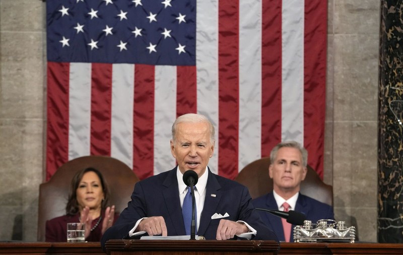 Joe Biden întinde o mână republicanilor și salută reziliența economiei, în discursul despre Starea Uniunii - o repetiție pentru alegerile din 2024