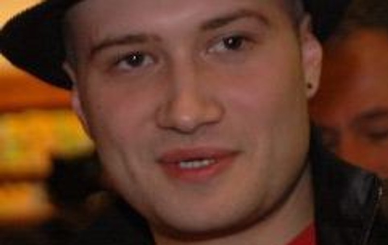 Bendeac: "Românului îi place să-şi arate cu degetul ruptura pantalonilor din cur"