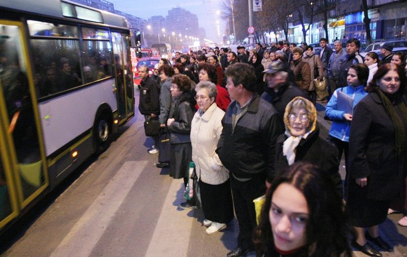 RATB şi Metrorex nu măresc deocamdată preţul călătoriilor