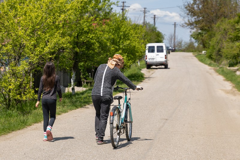 Strada din Sutești. Foto: Eli Driu / Libertatea