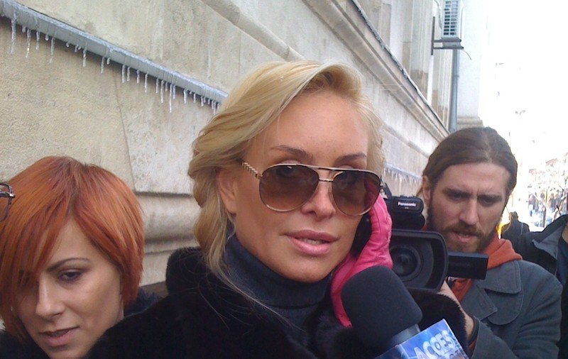 Celebra amantă Victoria Blohina, după ce selecţionerul Victor Piţurcă a lipsit de la procesul de paternitate: ”M-a dezamăgit!”