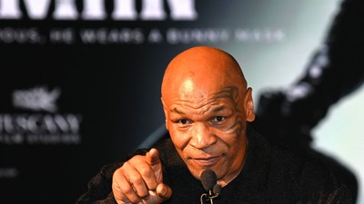 Mike Tyson Press Conference - Turin