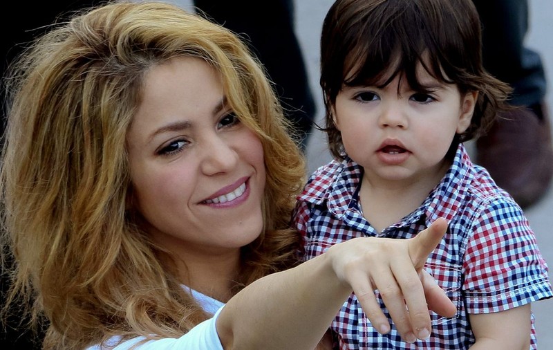 Vai de viaţa lui Pique! Shakira vrea "opt sau nouă copii"