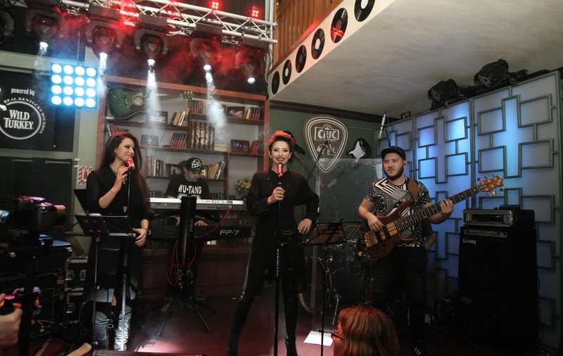 EXCLUSIV | Tatăl Giuliei, în lacrimi la concertul fiicei celebre. Cum a reuşit artista să-l facă să plângă
