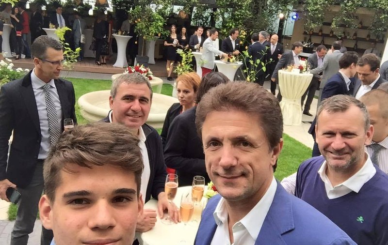 Invitații români au început petrecerea la Sofia. Diseară, meci demonstrativ de ziua lui Stoicikov, cel mai mare jucător bulgar