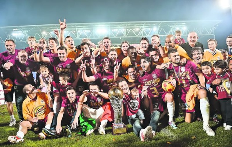 Uite cum se bucură CFR Cluj de trofeu