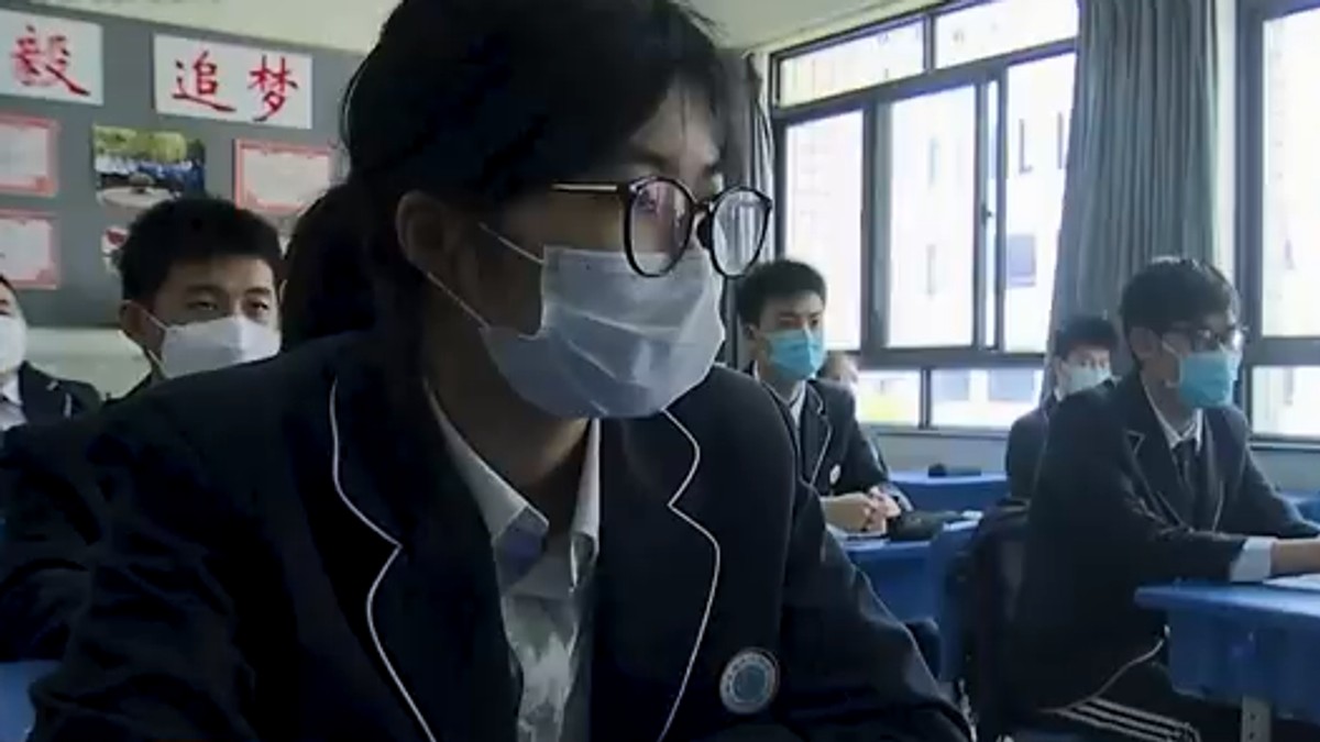 S-au redeschis școlile din Wuhan, orașul de unde a pornit pandemia de coronavirus