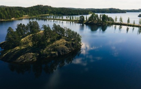 Lacul Saimaa din Finlanda, unul dintre cele mai mari bazine de apă dulce din Europa. Sursă foto: Profimedia.