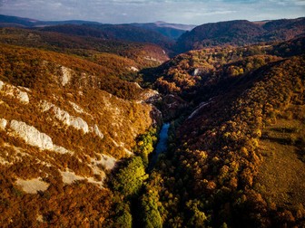 Cheile Nerei, Beușnița - peisaje de toamnă din România