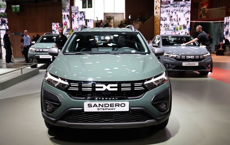 Dacia Sandero, cea mai vândută mașină din Europa în 2024. Ce alte modele au prins podiumul