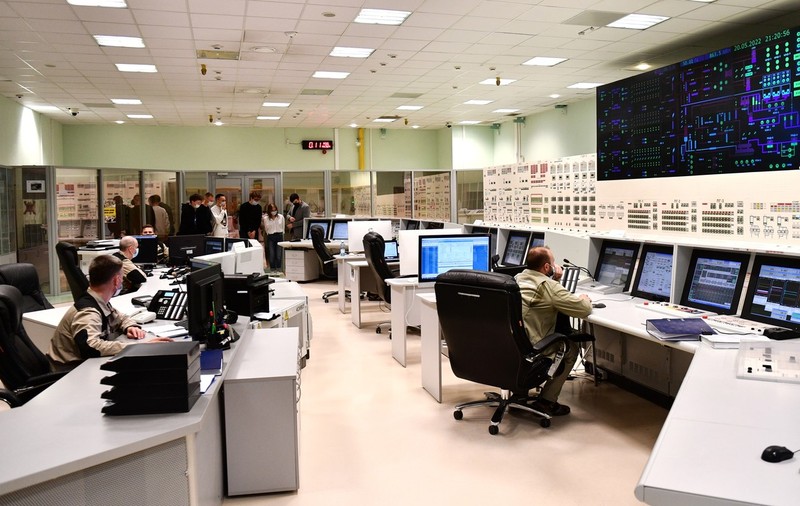 Dmitri Medvedev: Este absurd să pedepsești o țară care are cel mai mare arsenal nuclear din lume