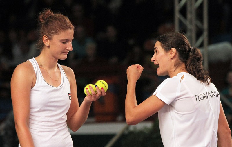 Perechea Begu - Niculescu, în optimi la Australian Open. Raluca Olaru a fost eliminată