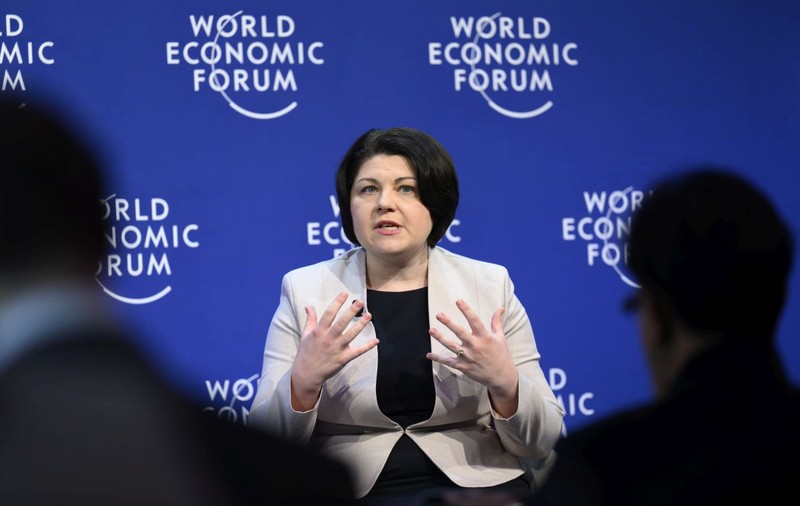 Bloomberg: Republica Moldova se teme că va fi uitată de UE, în vreme ce Ucraina face propriile eforturi pentru aderare