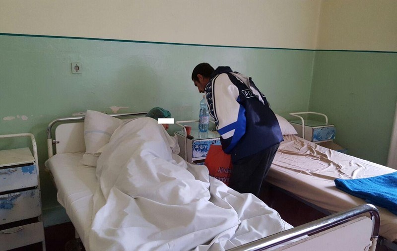 Caz incredibil la Arad! A născut fără să ştie, iar bebeluşul a ajuns în toaletă!