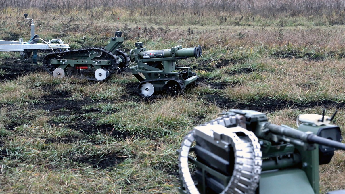 Cum a lansat Ucraina roboți kamikaze la 10 km în spatele frontului ...
