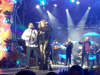 Nikolaos alături de Loredana în concert